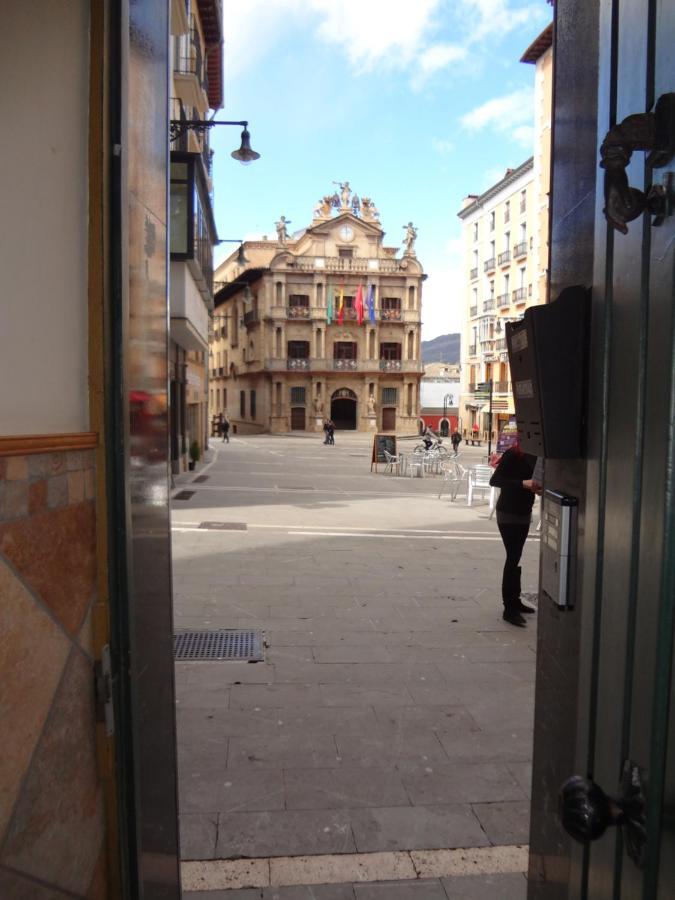 شقة بنبلونة  في Atico En La Plaza Del Ayuntamiento المظهر الخارجي الصورة